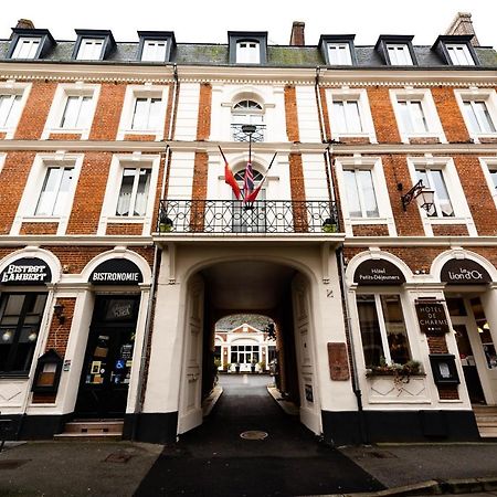 Hotel Le Lion D'Or แบร์เนย์ ภายนอก รูปภาพ